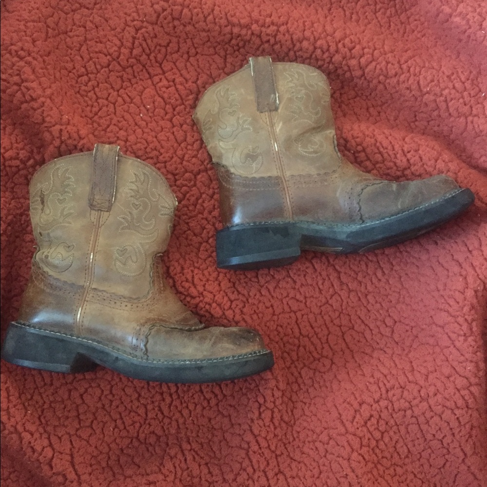 Ariat fatbabys